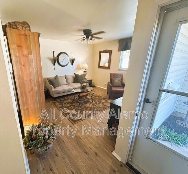 Foto del edificio - 814 Horseshoe Trail