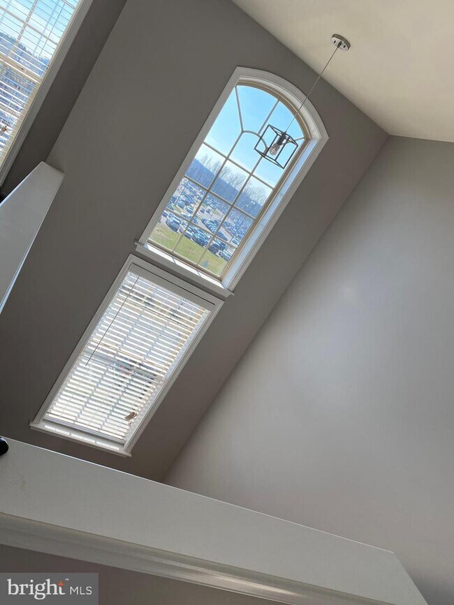 Foto del edificio - 9120 Ruby Lockhart Blvd