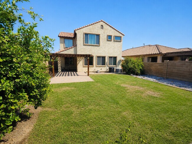 Foto del edificio - 3693 E Rakestraw Ln