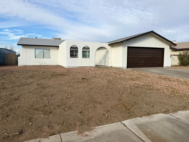 Building Photo - Single family home in Henderson