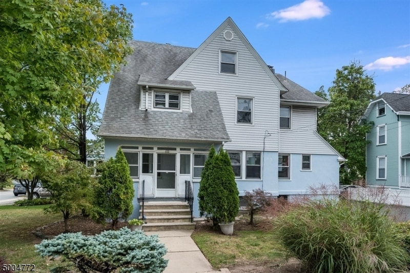 Primary Photo - 111 Valley Rd