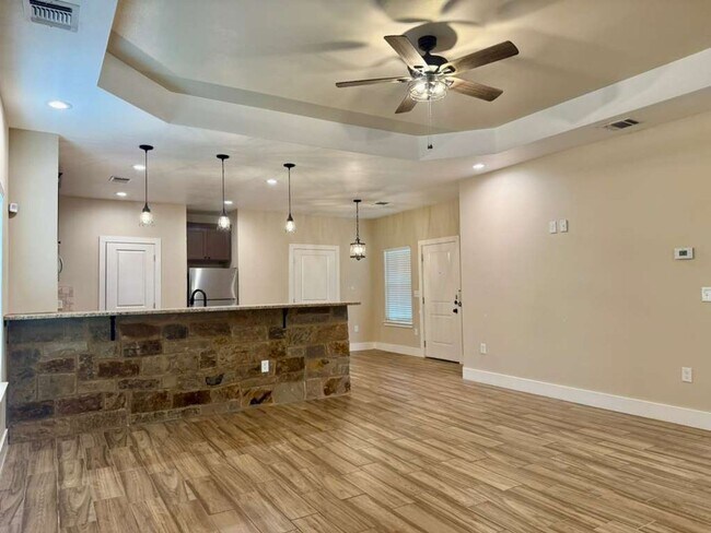 Foto del edificio - 144 CR 6813