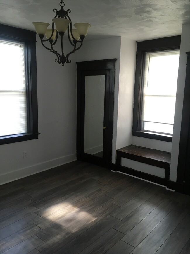 Building Photo - 2471 Perrysville Ave