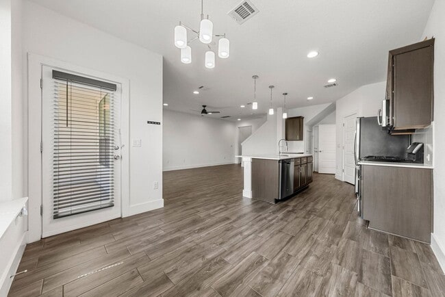 Building Photo - 12315 Maypole Bend