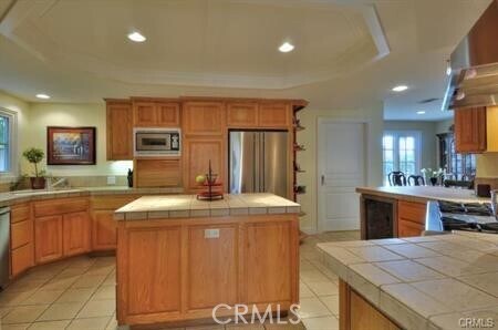 Building Photo - 625 Avenida Mirola