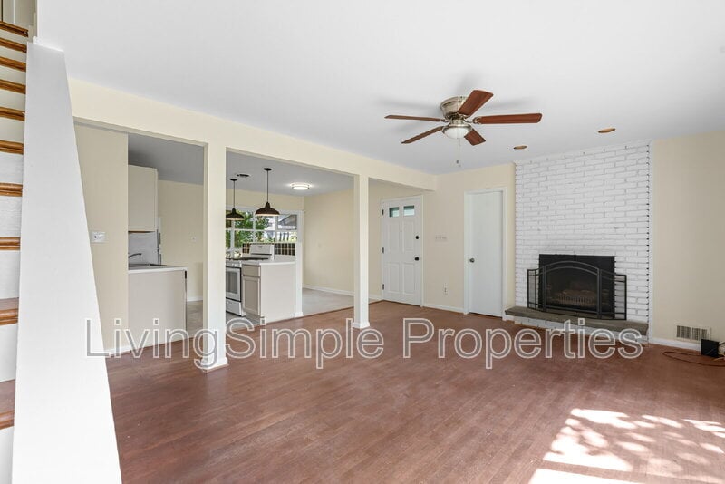 Primary Photo - 316 Mt Vernon Pl