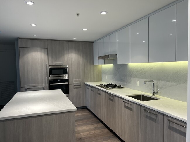 Building Photo - 8199 Capstan Wy