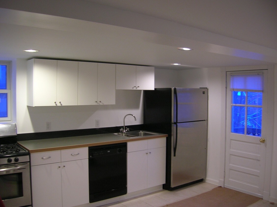 58 Prospect St Unit 5, Winchester, CT 06098 Room for Rent in