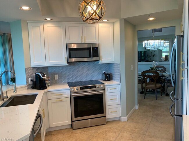 Building Photo - 325 Dunes Blvd