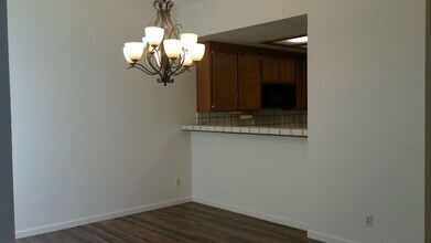 Building Photo - 315 E Nees Ave