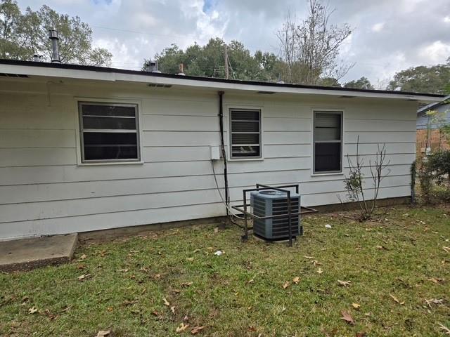 Foto del edificio - 704 Raines Dr