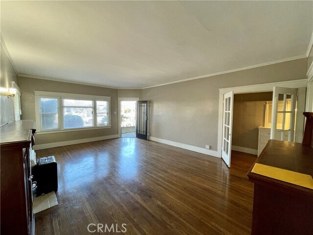 Foto del edificio - 2404 E Broadway