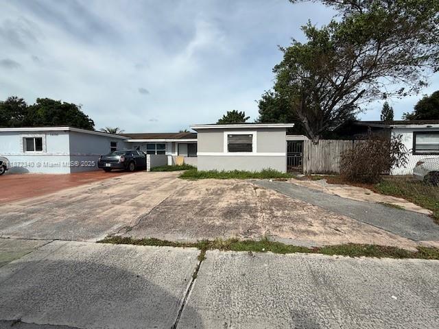 Foto principal - 19202 NW 34th Ct