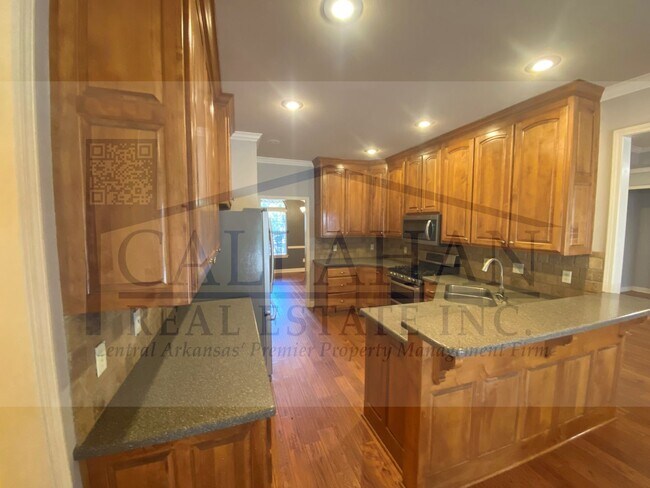 Foto del edificio - Sherwood Stone Hill 5 Bedroom Home