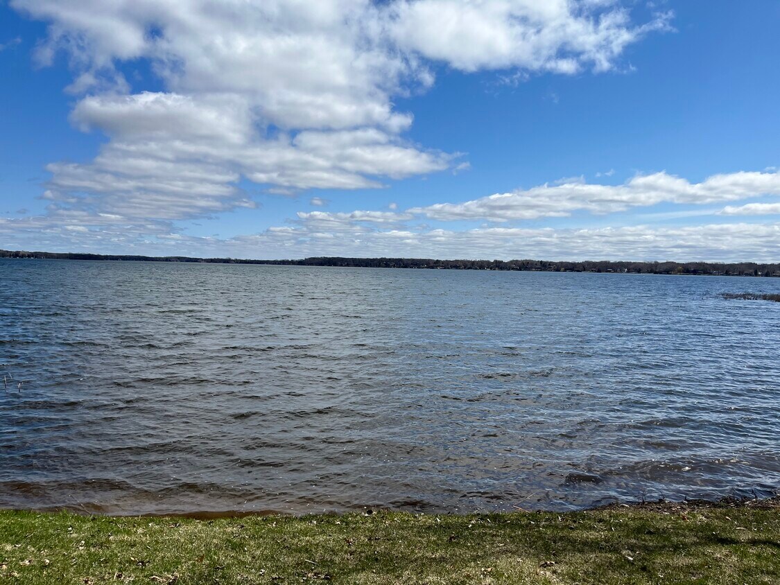 10688 Imhoff Ave NW, Annandale, MN 55302 House Rental in Annandale