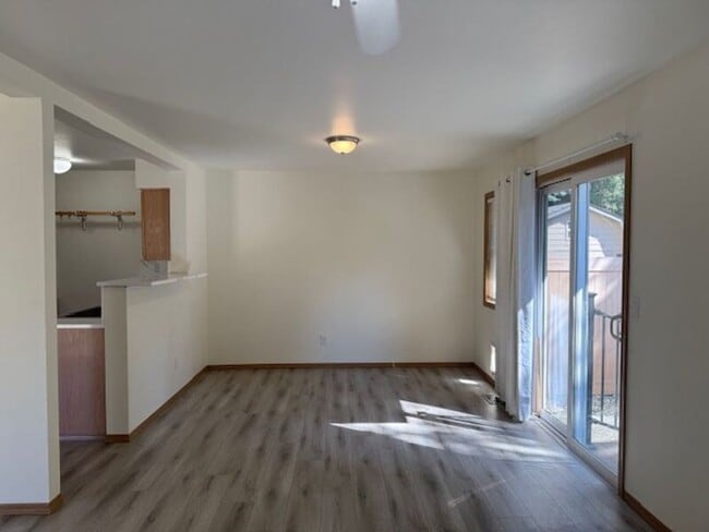 Building Photo - 5413 138th St NE