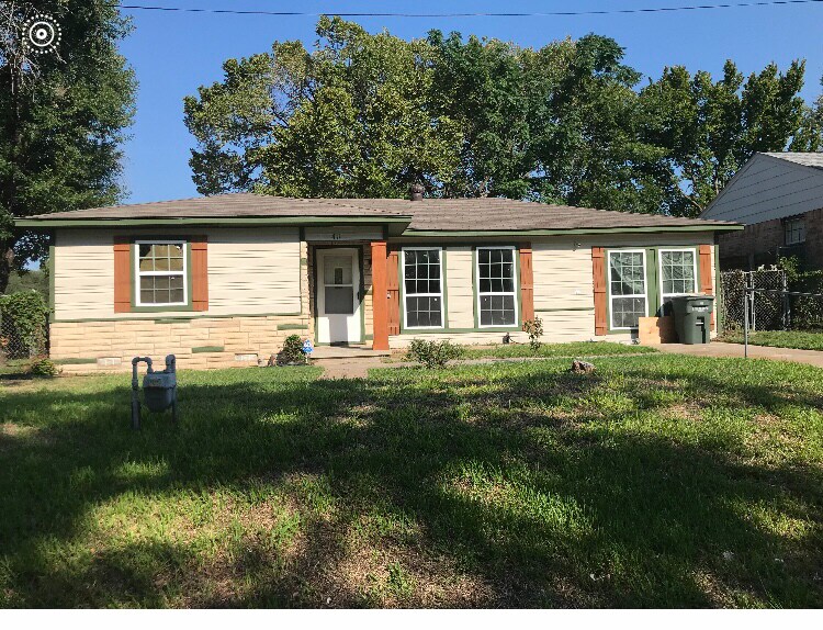 Primary Photo - 411 N Randolph Ave