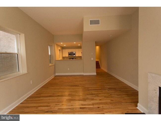 Building Photo - 924 Pine St