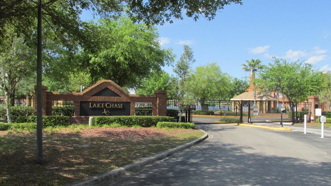 Building Photo - 9710 Lake Chase Island Way