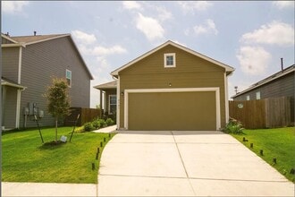 Building Photo - 2321 Forgetmenot Ln