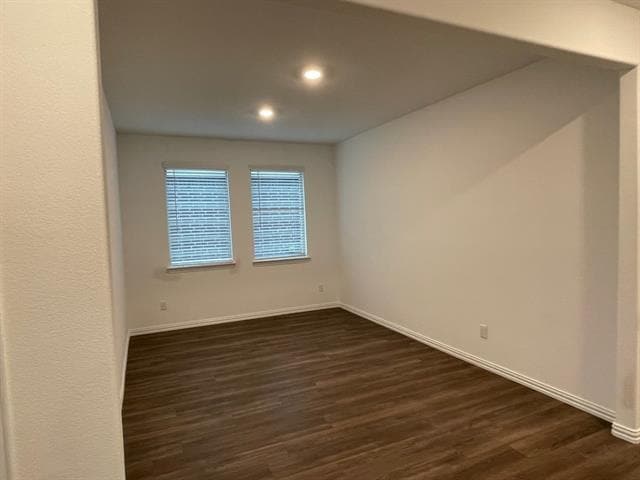 Building Photo - 3700 Milkweed Rd