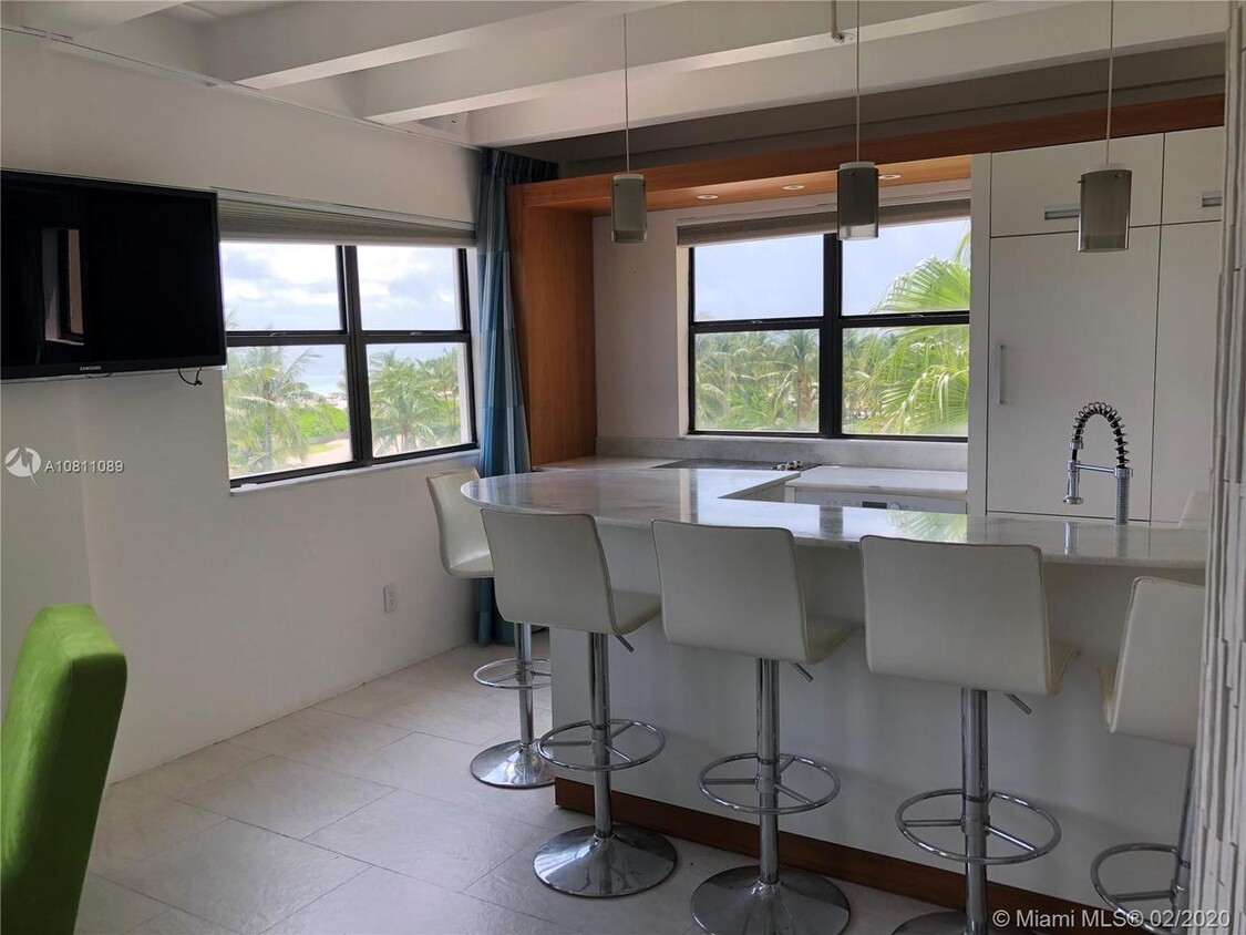 Foto principal - 1390 Ocean Dr