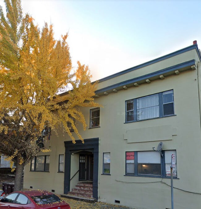 Building Photo - 1019 Linden St