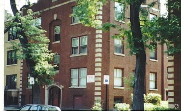 4025 - 4033 W Melrose St - 4025-4033 W Melrose St
