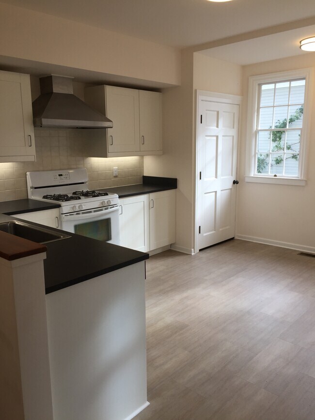Cocina - 119 Upham St
