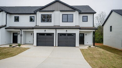 Building Photo - 895 Ac Little Dr