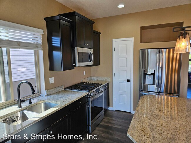 Building Photo - 4 br, 3.5 bath House - 4181 Coriander Street