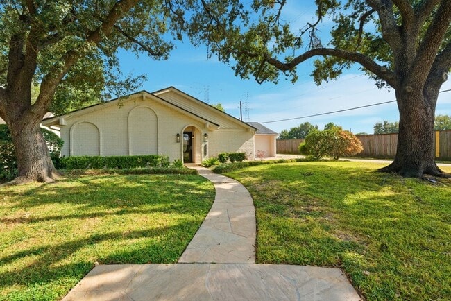 Photo - 2502 Hollow Hook Rd House