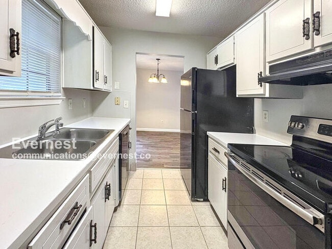 Foto del edificio - 8029 Marsh Mountain Rd