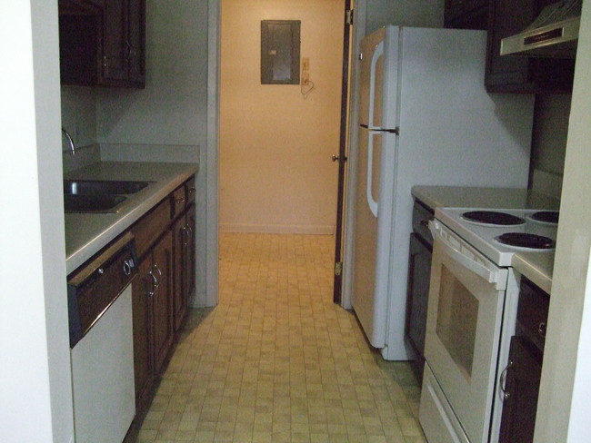 Kitchen Dishwasher - Normandy Manor Apartments