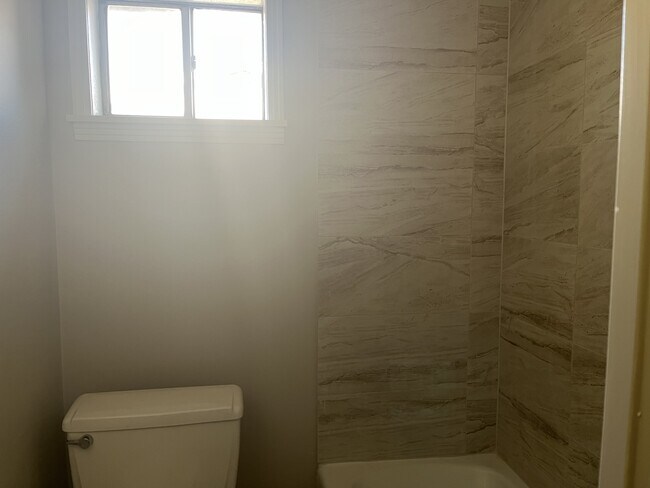 Foto del edificio - 1105 Edgewood Ave