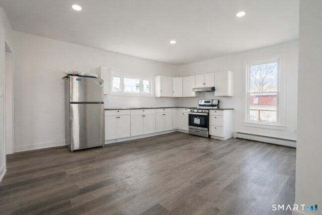 Foto del edificio - 17 Sherman Ave