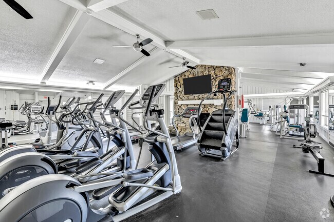 Gimnasio - Waterford Apartments