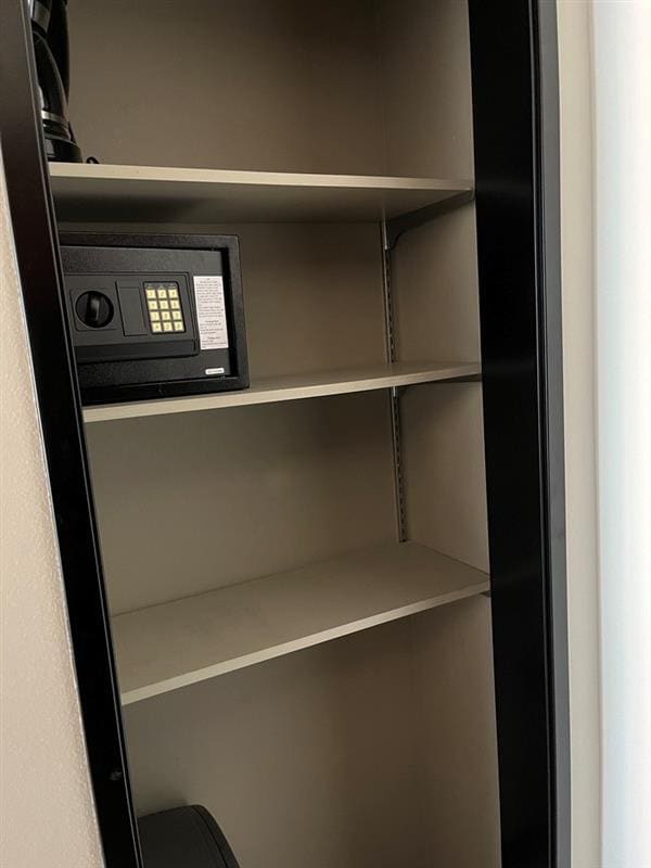 Building Photo - Merchant Flats on 8th - Utilities Included!