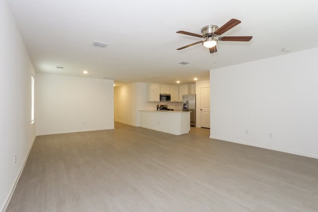 Building Photo - 1812 Javelina St