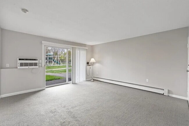 Foto del edificio - 39 Farrwood Ave
