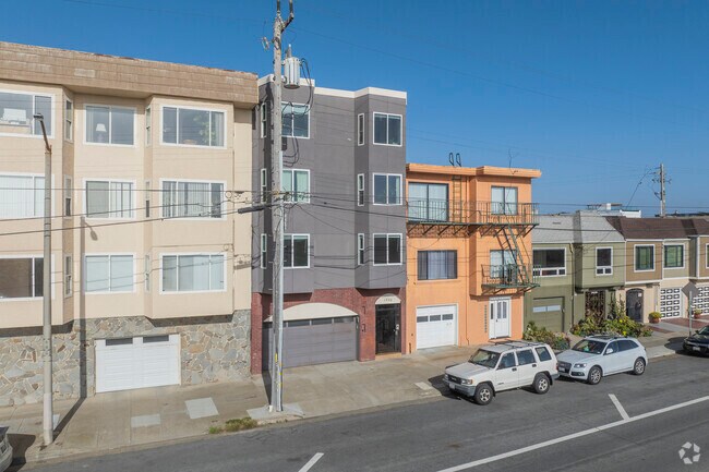 Alternate Exterior - 1580 Great Hwy