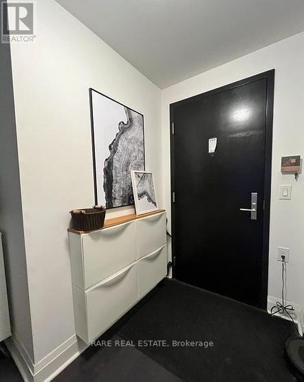 Building Photo - 65 St Mary St