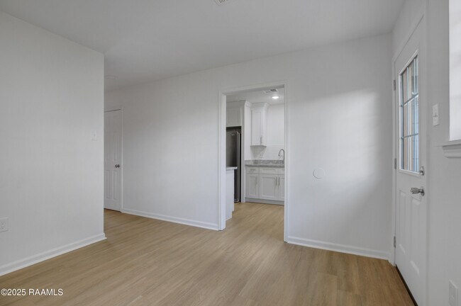 Foto del edificio - 109 Courtney Dr