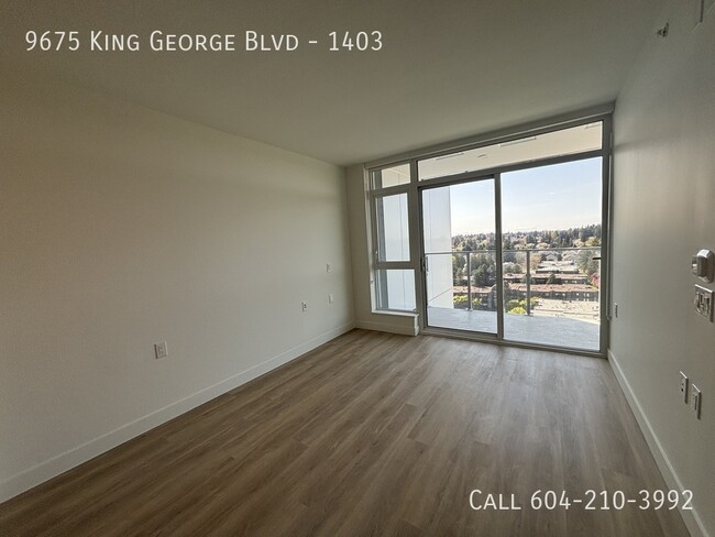 Photo du bâtiment - Condo Near City Center