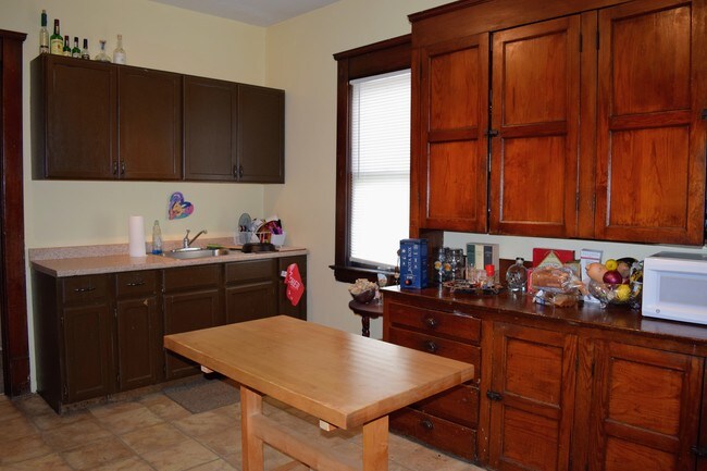 Foto del edificio - 3205 Archwood Ave