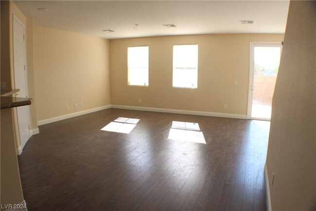 Building Photo - 6250 W Arby Ave