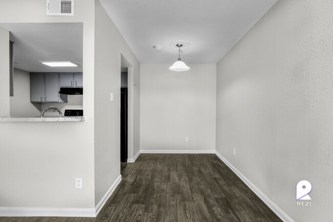 Building Photo - 13100 Stonefield Dr