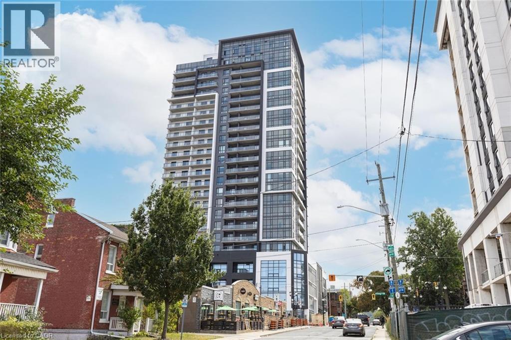 Photo principale - 15 Queen St S