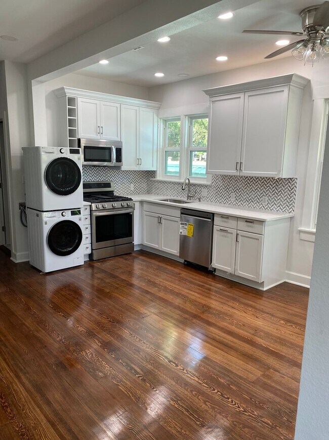 Foto del edificio - 801 W 28th St