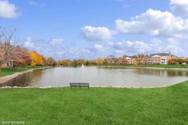 Foto del edificio - 5601 Carriage Way Dr